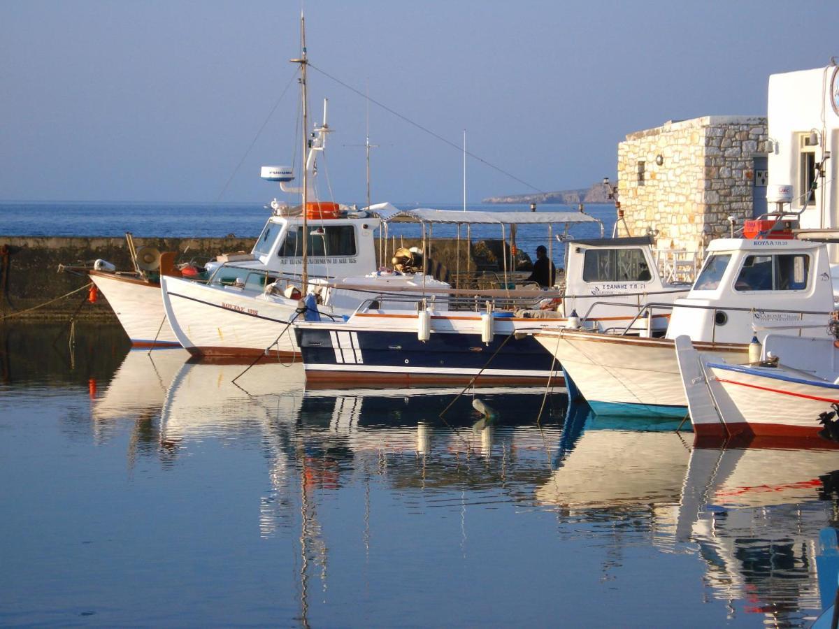 Sunloft-Paros Aparthotel Náousa Exteriör bild