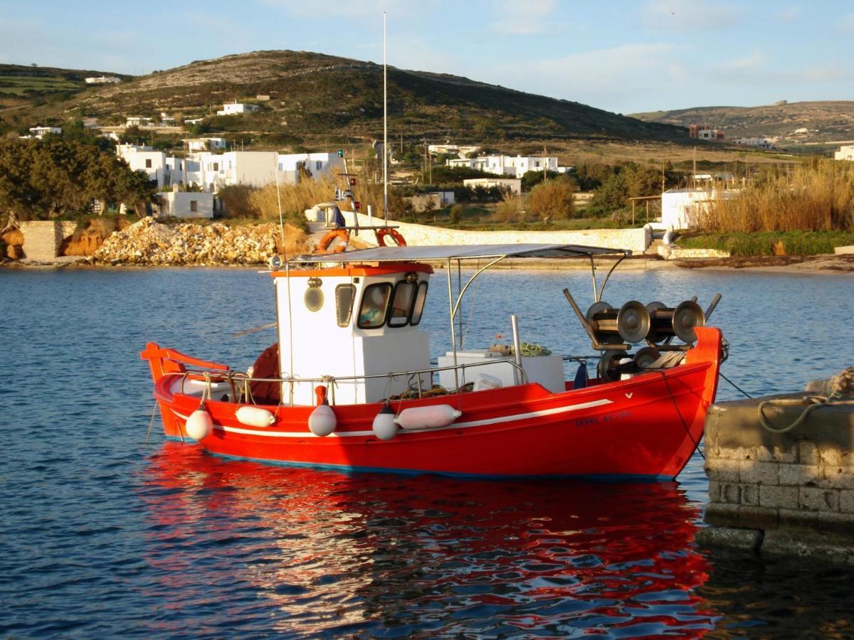 Sunloft-Paros Aparthotel Náousa Exteriör bild