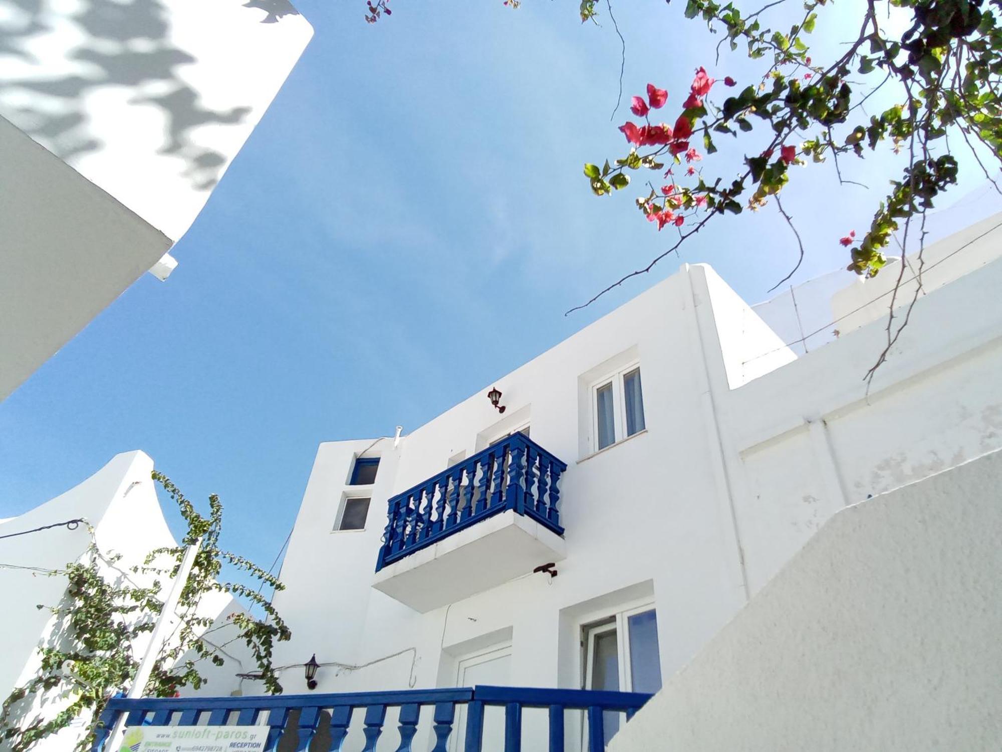 Sunloft-Paros Aparthotel Náousa Exteriör bild